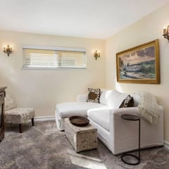 Affordable Executive Getaway — blocks to Beach and Funk Zone