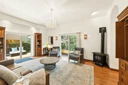Exceptional Ocean Getaway — blocks to Beach and Funk Zone - Image 3