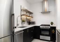 Luxury Beach Studio — 2 blocks to the Beach and Funk Zone - Image 2