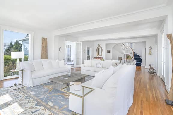 Villa Salt Acres — Idyllic East Coast Estate in Stonington - Image 3