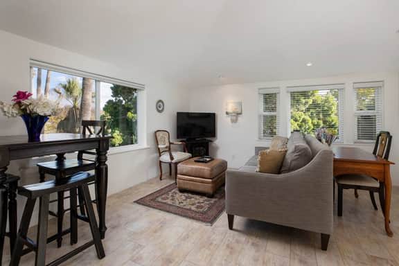 Affordable Beach Penthouse — 2 blocks to Beach and Funk Zone - Image 3