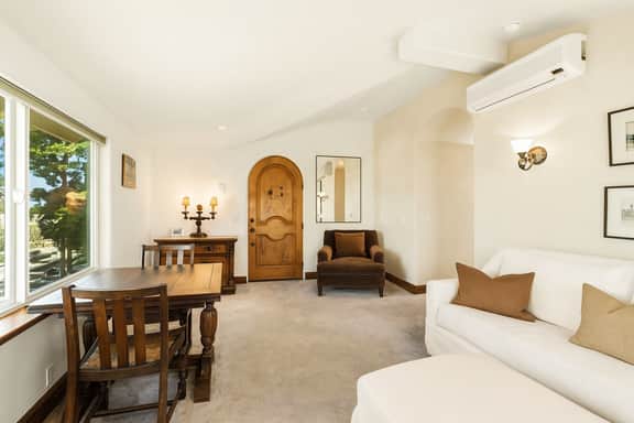 Rare Beach Penthouse — blocks to the Beach and Funk Zone - Image 2
