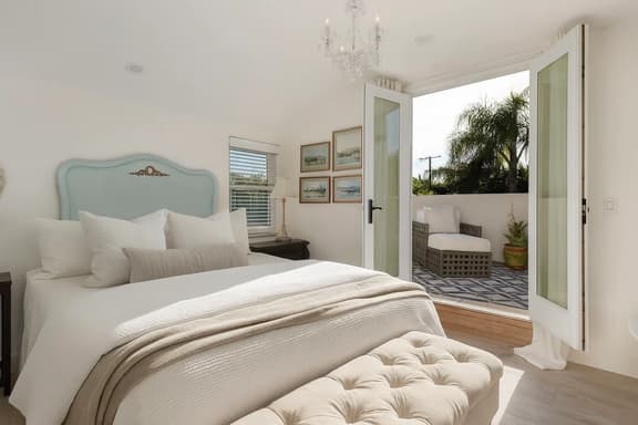 Affordable Beach Penthouse — 2 blocks to Beach and Funk Zone - Image 1