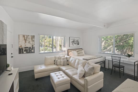 Rare West Beach Studio — 2 blocks to the Beach and Funk Zone - Image 1